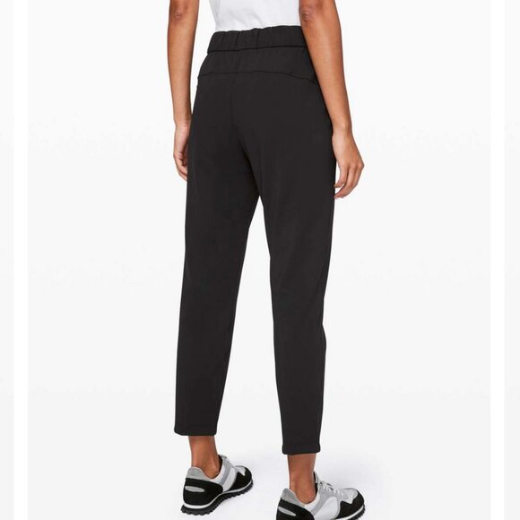 Lululemon On the Fly 7/8 Pant Black 8 - Picture 4 of 9